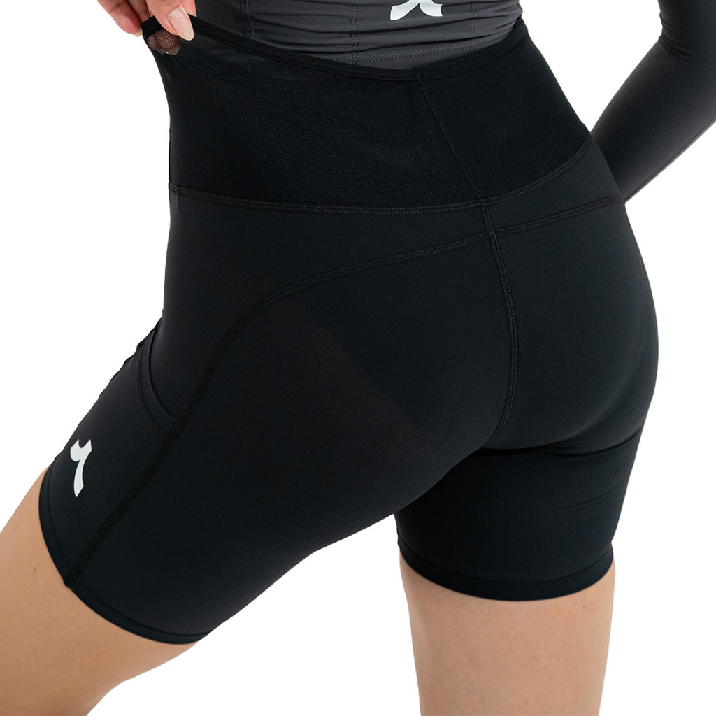 Manta Liberta Forma Libera Thights Short 5 Inch Women Celana Olahraga Pendek Wanita